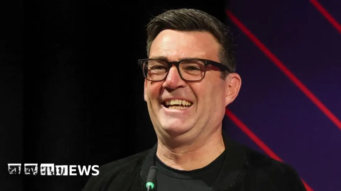 Andy Burnham, Makerfield'da İşçi Partisi Adayı Olarak Onaylandı
