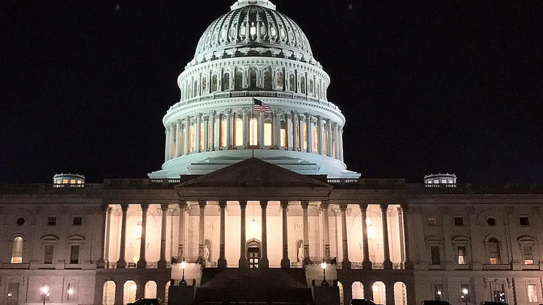 ABD Senatosu'ndan Trump'a Savaş Yetkileri Kısıtlaması: Tasarı Kabul Edildi