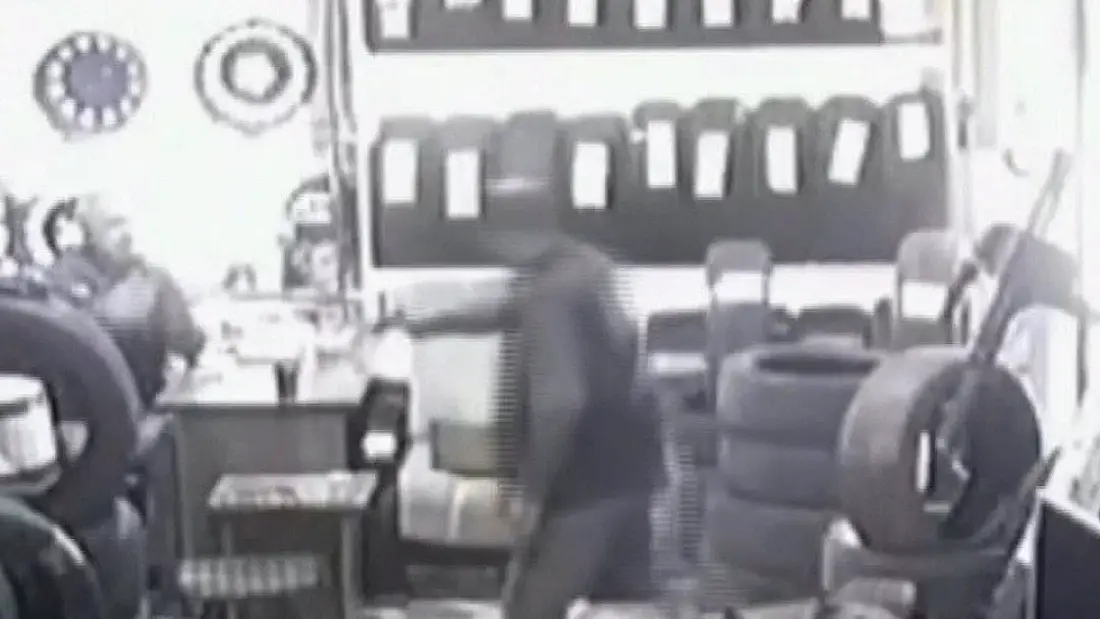 Alacak Tartışmasında Akrabasına Silahla Saldırı: 100 Bin Lira İddiası Milyonlere Dayandı