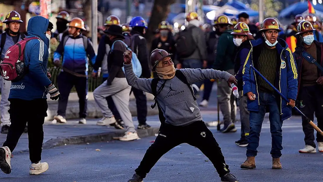 Bolivya'da Protestolar Büyüyor: Gözaltı Sayısı 120'ye Yükseldi