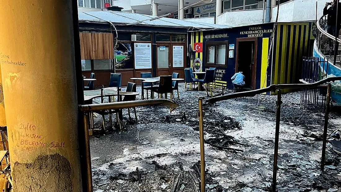 Bursa'da Dernek Binasi Kundaklandığı İddiasıyla 2 Çocuk Gözaltına Alındı