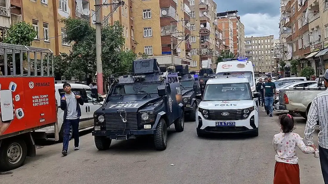 Diyarbakır'da Kavgada 3 Kişi Yaralandı