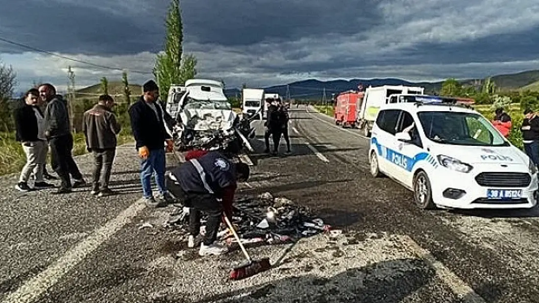 Kayseri'de Trafik Kazası: 1 Kişi Hayatını Kaybetti, 2 Kişi Yaralandı