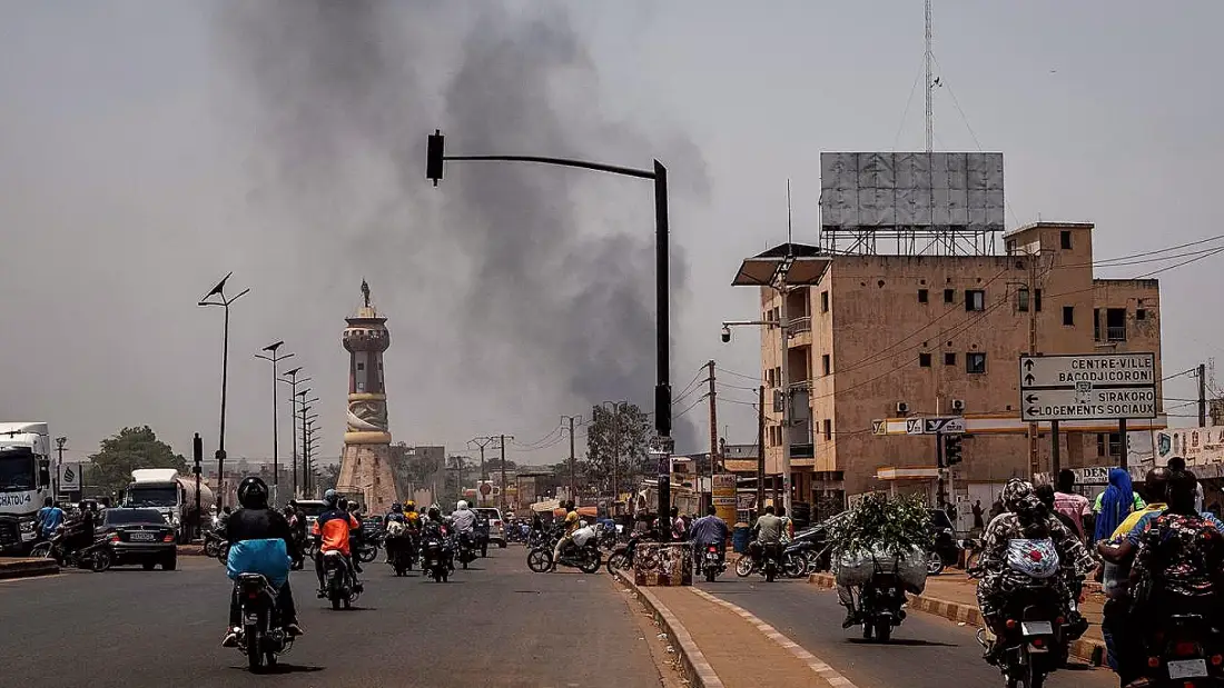 Mali'de Cihatçı Saldırılar ve Bölgesel Tepkiler: Le Monde'dan Analiz