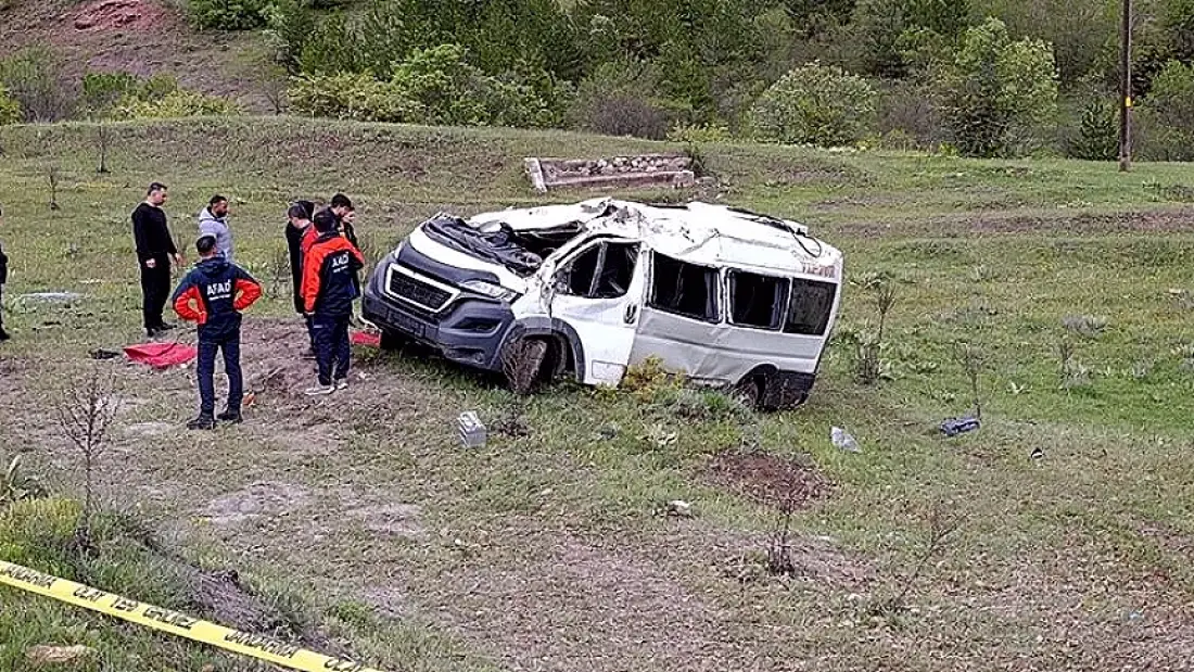 Yozgat'ta Öğrenci Servisi Devrildi: 2 Ölü, 7 Yaralı