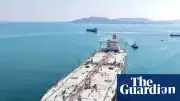 Petrol Fiyatları, Hürmüz Boğazı'nın Yeniden Açılacağı Umutlarıyla Düştü