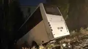 Ankara Mamak'ta servis aracı şarampole devrildi: 8 yaralı