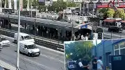 Beylikdüzü Metrobüs Durağında Çıkan Kavgada Bir Kişi Hayatını Kaybetti
