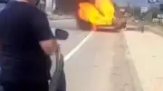 Adana Kozan'da seyir halindeki otomobil yanarak kullanılamaz hale geldi