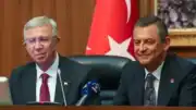 Ankara Büyükşehir Belediye Başkanı Mansur Yavaş'tan Özgür Özel'e Tebrik Telefonu