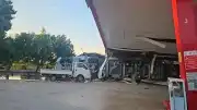Bursa İznik'te Akaryakıt İstasyonuna Tır Daldı: 1 Ölü