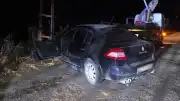 Edirne Uzunköprü'de Elektrik Direğine Çarpan Otomobildeki Sürücü Ağır Yaralandı