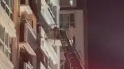 Esenyurt'ta 14 Katlı Binada Yangın: 13 Kişi Tahliye Edildi