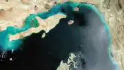 Hürmüz Boğazı'nda Gemi Trafiği Durma Noktasına Geldi