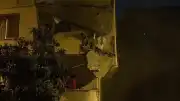 Küçükçekmece'de 5 Katlı Binanın Balkonunda Çökme Meydana Geldi