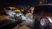 Sancaktepe'de ters yönden gelen otomobilin karıştığı zincirleme kazada 5 yaralı