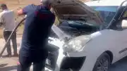 Siirt Çevre Yolu'nda Seyir Halindeki Araç Küle Döndü