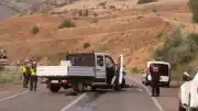 Sivas Divriği'de Şerit İhlali İddiasıyla Çarpışma: 1 Ölü, 2 Yaralı