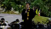 Tayland Monarşisini Harry Potter Kıyafetiyle Sorgulayan Avukata 34 Yıl Hapis Cezası
