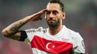 Hakan Çalhanoğlu Inter ile Geleceğine Yön Veriyor