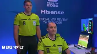 VAR Hakemi Shaun Evans'tan El İşareti Açıklaması: 'İstemsiz ve Bilinçaltı Bir Refleks'