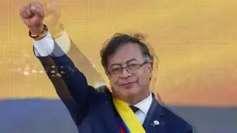 Kolombiya Cumhurbaşkanı Gustavo Petro'nun Görevine Seçimlere Kadar Geçici Tedbir