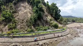 Filipinler'deki 7,8 Büyüklüğündeki Depremde Can Kaybı Yükseliyor