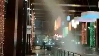 Bursa'da Alışveriş Merkezinde Yangın Fıskiyeleri Açıldı, Vatandaşlar Panikledi