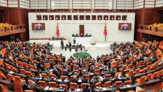 Meclis'te Emniyet Teşkilat Kanunu ve Bazı Düzenlemeleri İçeren Kanun Teklifi Kabul Edildi