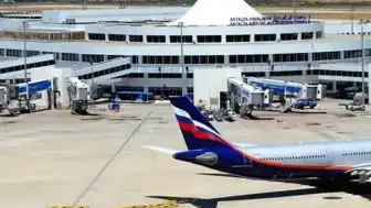 Antalya Havalimanı'nda Uçak Kazası: Boeing 777 Direğe Çarptı