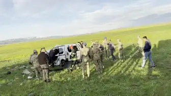 Erzurum'da Hafif Ticari Araç Takla Attı: 3 Ölü, 4 Yaralı
