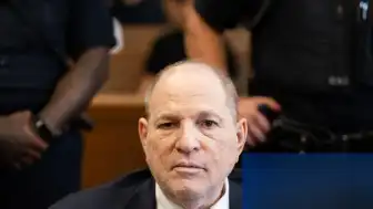 California Temyiz Mahkemesi Weinstein'ın Tecavüz Mahkumiyetini Onayladı Ancak Yeniden Cezalandırma Kararı Verdi
