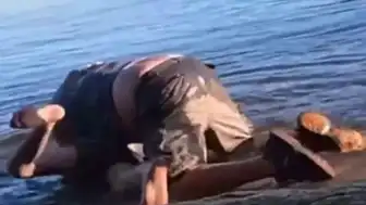 70 Yaşındaki Adam, Engelli Genci Gölde Boğmaya Çalıştı