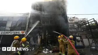 Hindistan'ın Lucknow Şehrinde Bina Yangını: 15 Kişi Hayatını Kaybetti