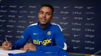 Chelsea, Aston Villa'dan Morgan Rogers'ı kadrosuna kattı