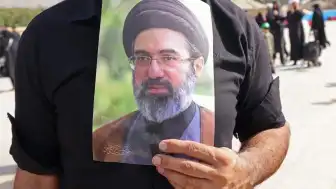 ABD-İran Anlaşmasının Perde Arkası: Mücteba Hamaney'i İkna Eden Ekonomik Kriz İddiası