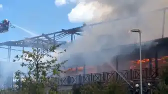 İstanbul Maltepe'de İki Katlı Restoranda Yangın Çıktı