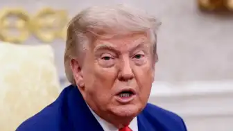 ABD Başkanı Trump İran'a Yönelik Olası Operasyonlar Hakkında: "Büyük bir saldırıyı düşünüyorum, daha önce hiç olmadığı kadar büyük."