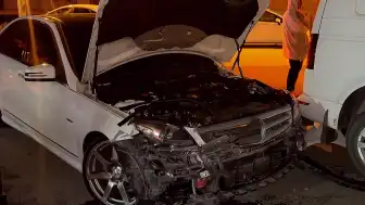 Aksaray'da 2.02 promil alkollü sürücü 4 araca çarptı