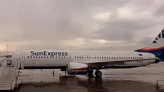 Antalya Uçağına 'Bomba' İhbarı: Londra'ya Acil İniş Yaptı