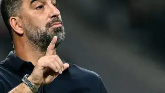 Arda Turan'ın Maçında Sirenler Çaldı, Oyuncular Sahayı Terk Etti