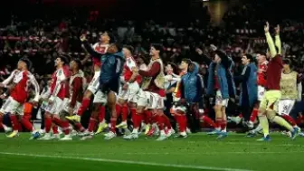 Arsenal, 22 Yıl Sonra Şampiyonluğa Ulaştı