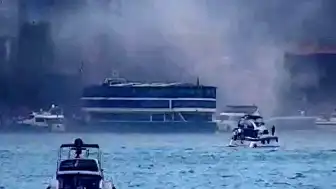 Bebek Sahili'nde Çıkan Tekne Yangını Söndürüldü