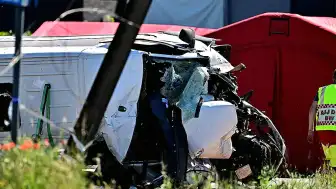 Belçika'da Okul Servisi ile Tren Çarpıştı: Çok Sayıda Yaralı ve Hayatını Kaybeden Var