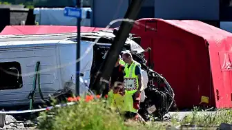 Belçika'da Okul Servisi Trenle Çarpıştı: Çok Sayıda Kayıp Var