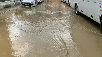 Bilecik'in Bozüyük İlçesinde Sağanak Hayatı Olumsuz Etkiledi