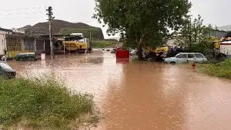 Çorum'un İskilip İlçesinde Şiddetli Sağanak ve Dolu: Yollar Kapandı, Su Baskınları Yaşandı