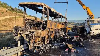 Denizli'de Otobüs Kazası: 8 Kişi Hayatını Kaybetti, 33 Yaralı