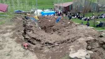 Erzurum'un Tekman İlçesinde Ahır Çöktü: 1 Kişi Hayatını Kaybetti
