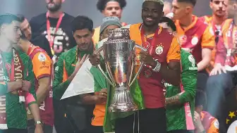 Galatasaray, Şampiyonluk Kutlamalarını 'Dört Dörtlük Gece' ile Taçlandırdı
